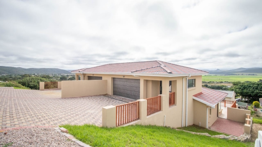 3 Bedroom Property for Sale in Fraaiuitsig Western Cape